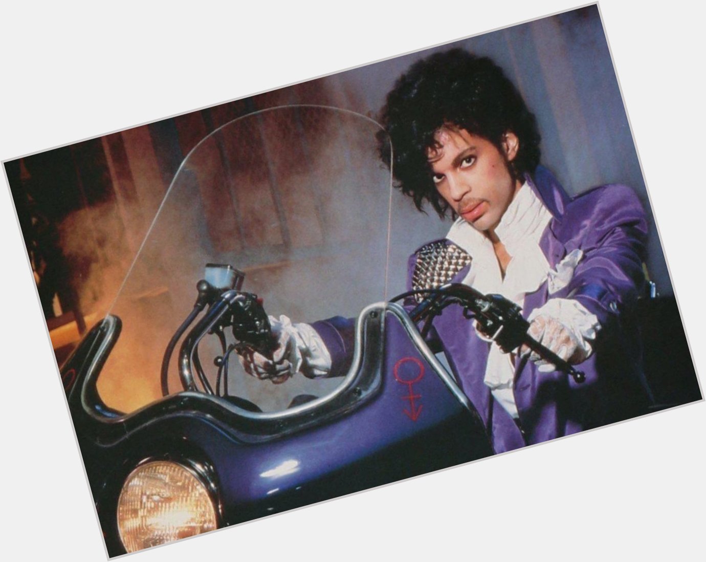 Happy Birthday Prince!!
When purple rain would come on people went crazy    