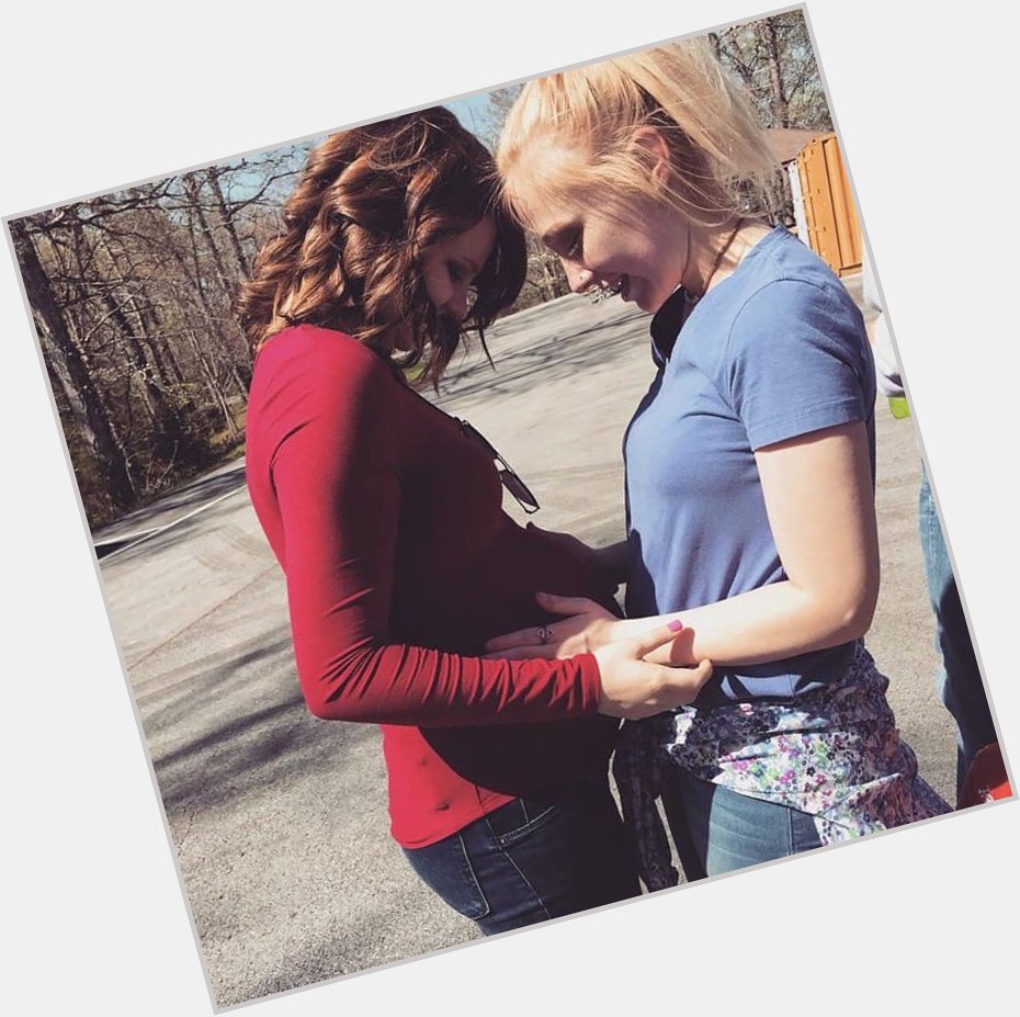 L a i n e y happy birthday baby princess Ariel and I adore you. 