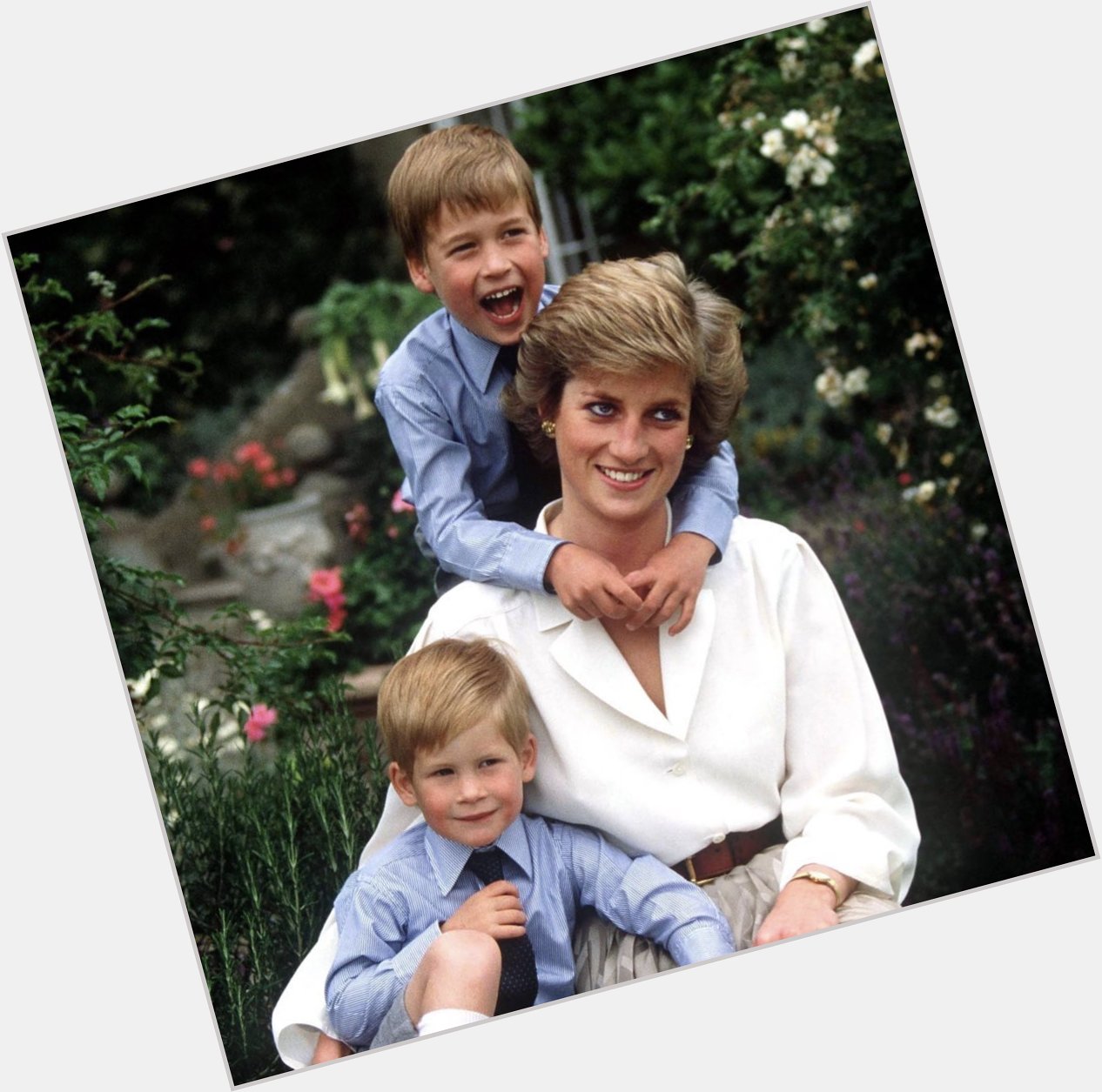 Happy Heavenly Birthday to a wonderful woman and Mother. 

Boy, how I miss Princess Diana   