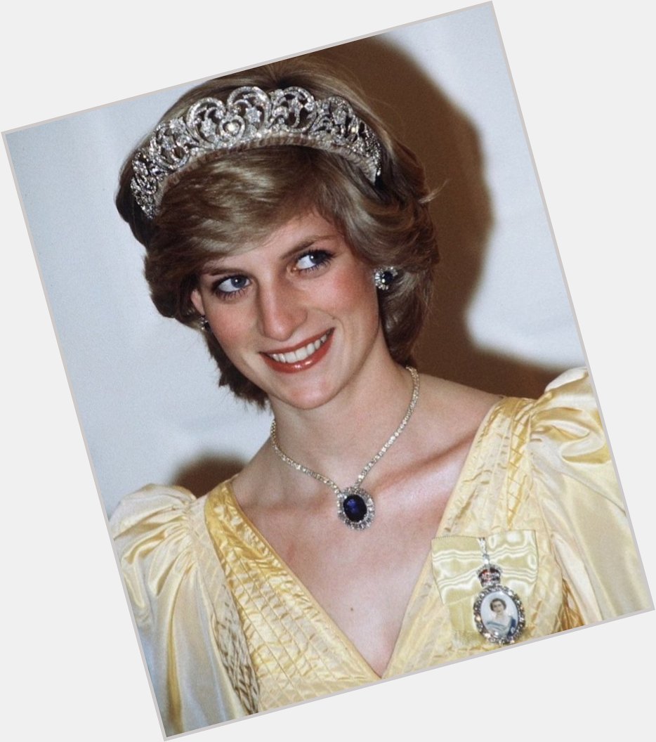 Happy Birthday to my two inspired woman!

Princess Diana AgnezMo 