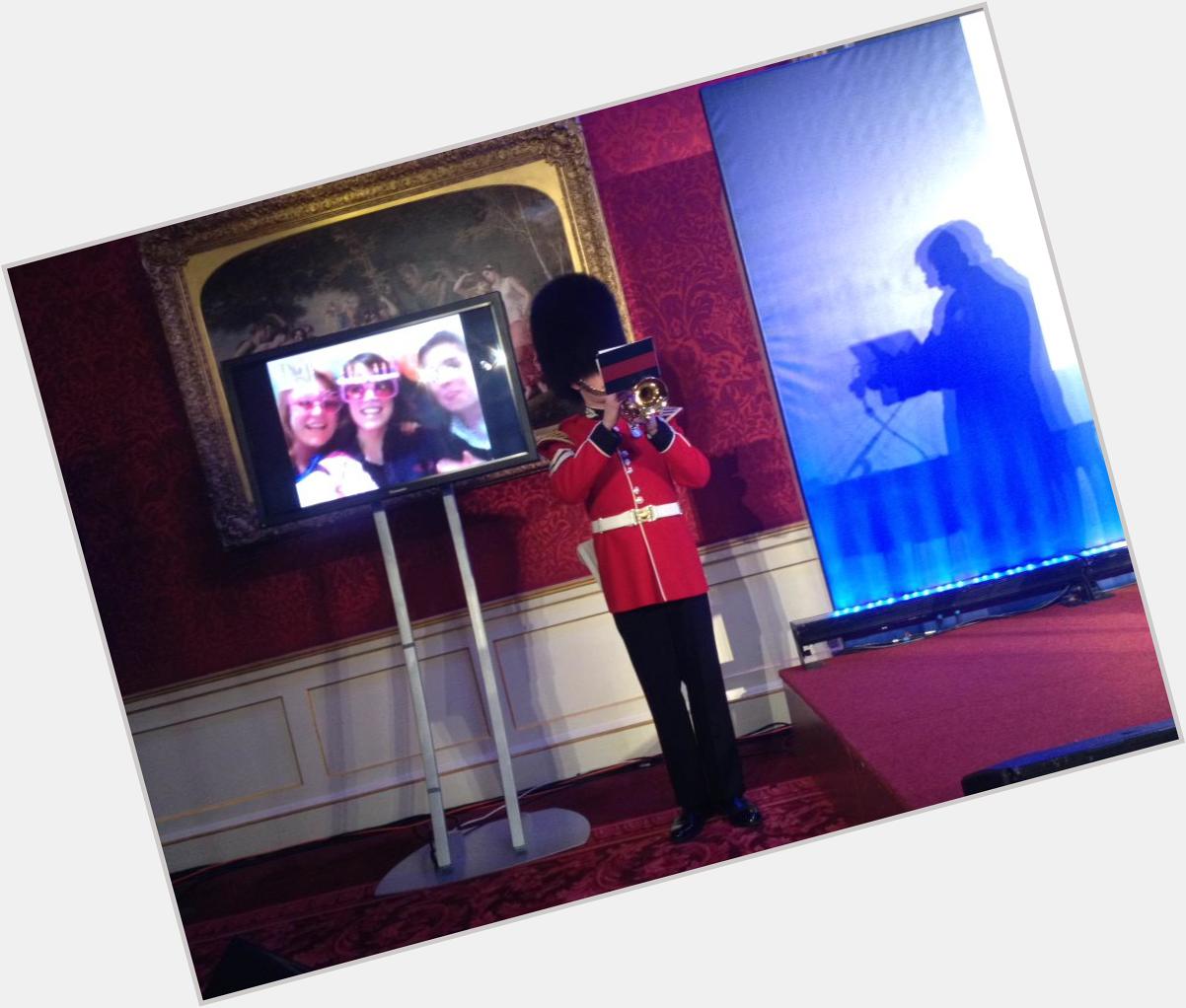 Happy Birthday Princess Eugenie! Skypes his daughter during ahead of the pitches! 