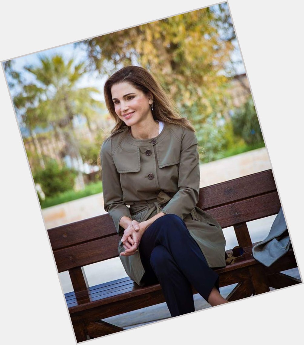                   Happy Birthday Queen Rania 