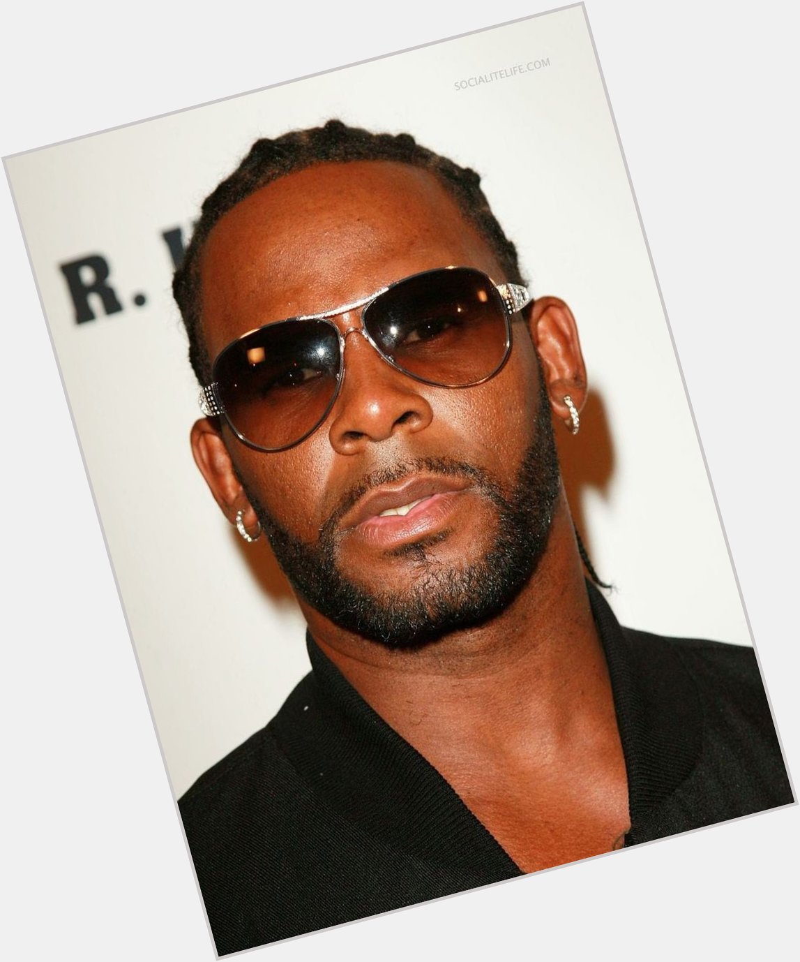 Wishing a Happy 54th Birthday to R&B singer R Kelly!Love your music and singing voice!        