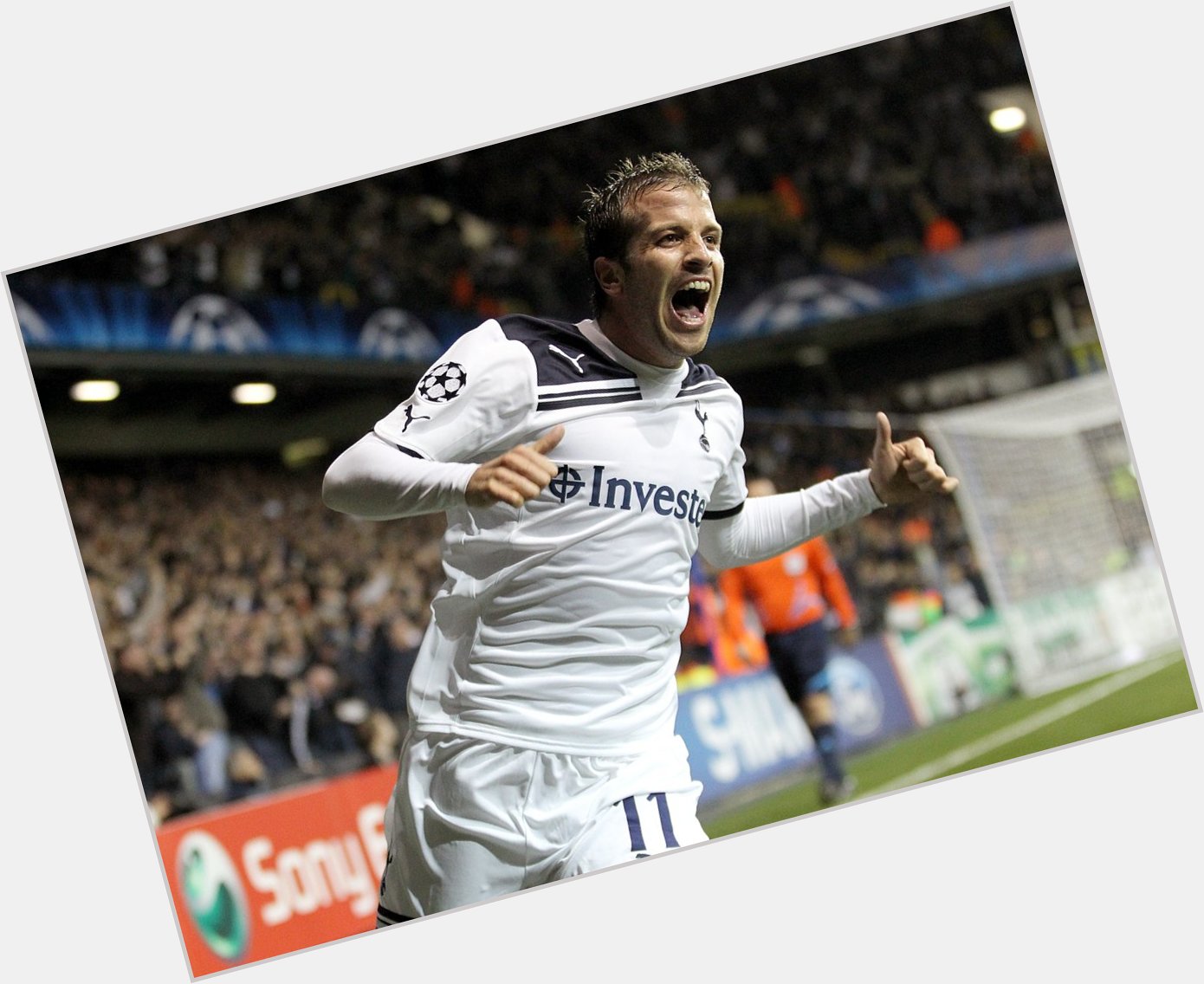 Happy 37th Birthday to Rafael van der Vaart! This guy was some player in his prime!   