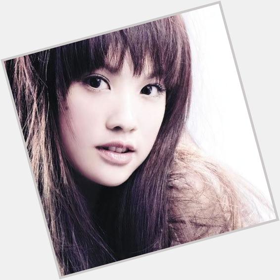Feliz cumpleaños a Rainie Yang // Happy birthday to Rainie Yang 