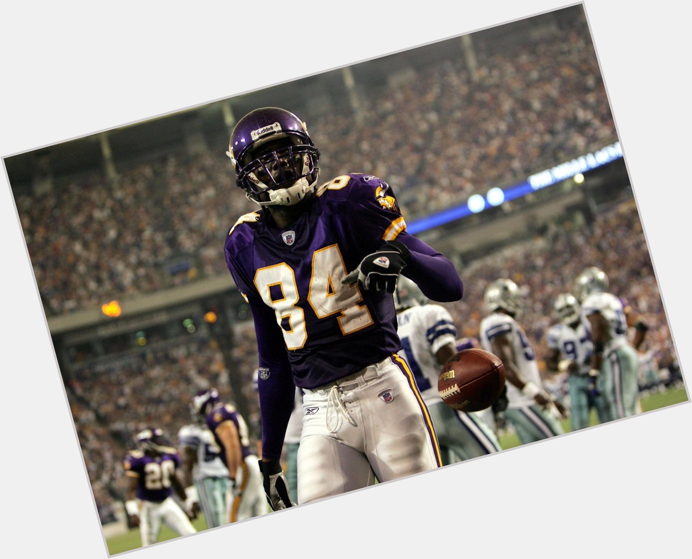  Happy Birthday to one of the best receivers of all-time...RANDY MOSS! 