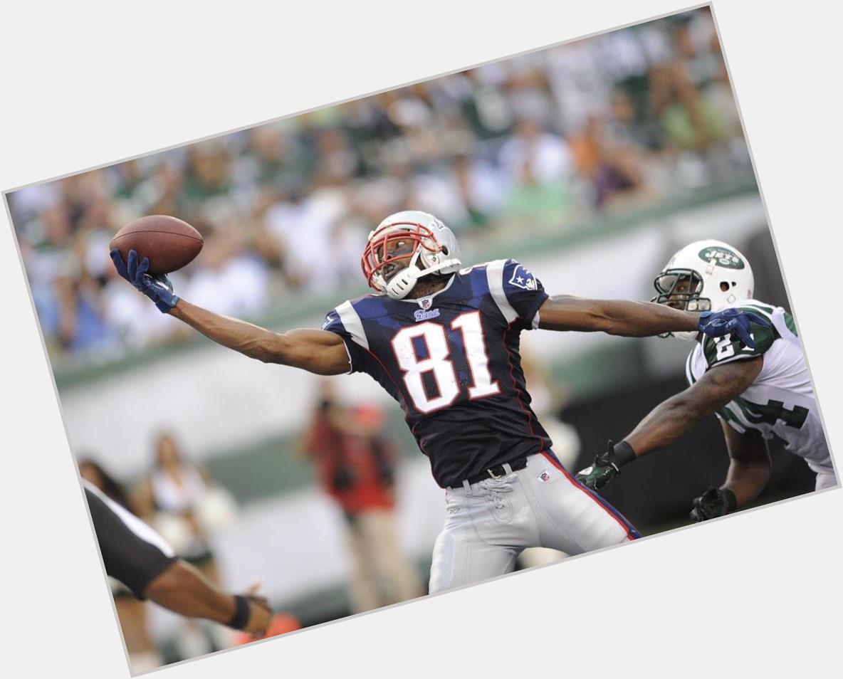 Happy birthday Randy Moss! Here\s one of the craziest catches I have ever seen 