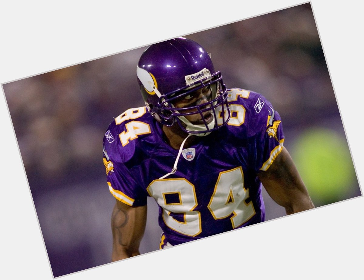 Happy Birthday to Hall of Fame WR Randy Moss.

Straight cash homie ! 