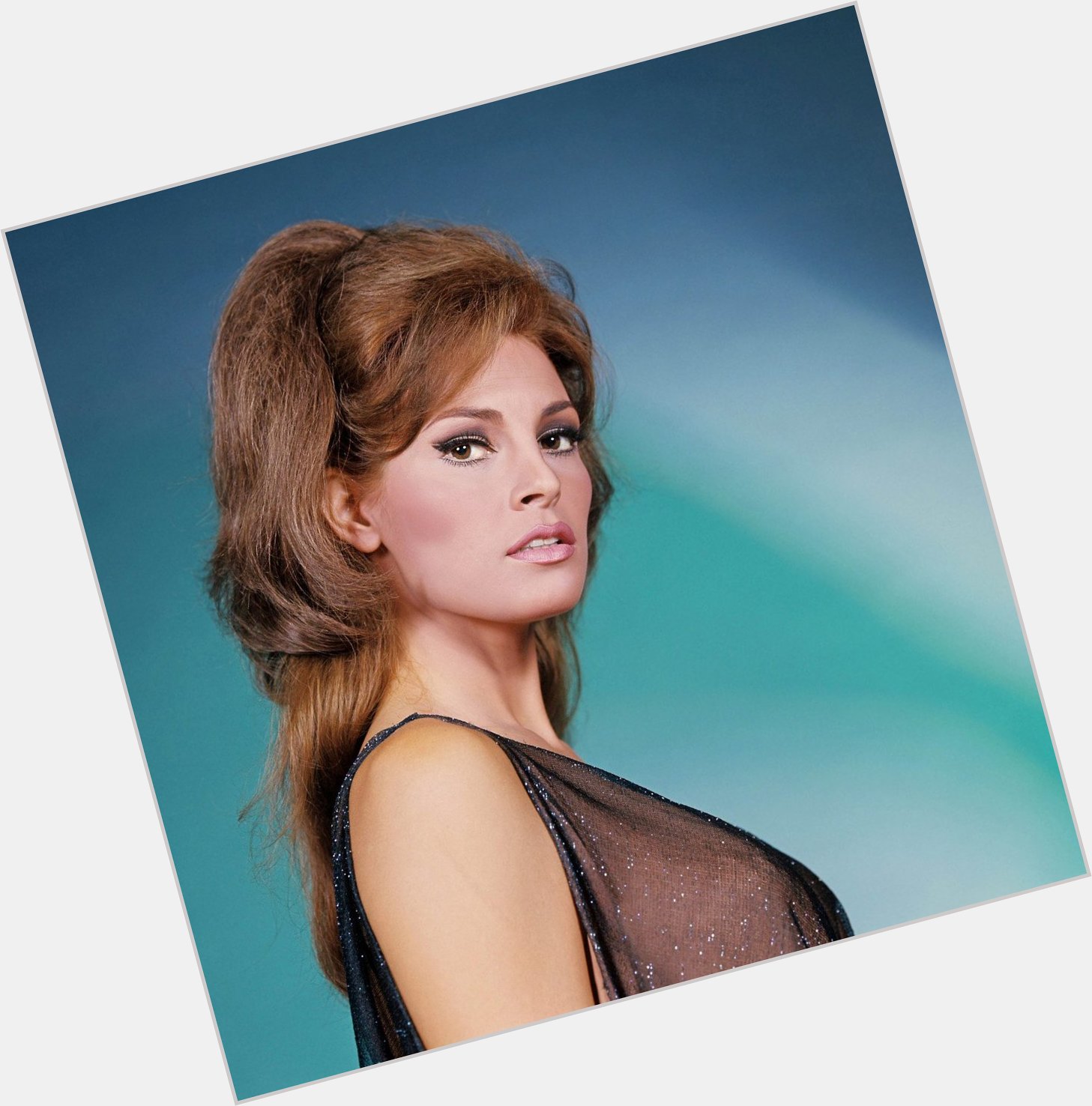 Happy 78th Birthday to the legendary Raquel Welch! (September 5, 1940) 