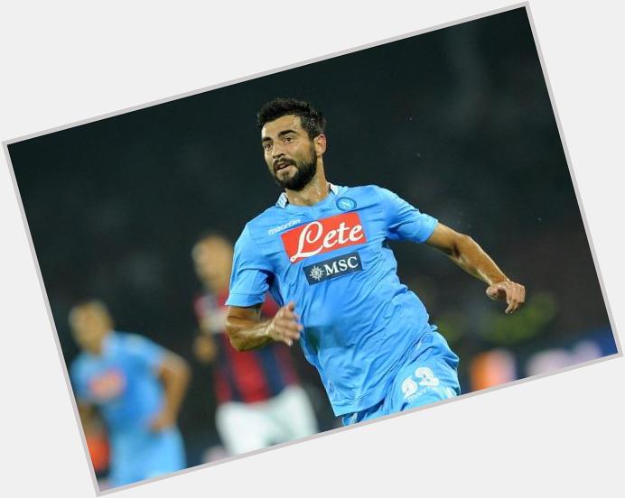 HAPPY BIRTHDAY to Napolis Spanish defender, Raul Albiol! He turns 29 today. 