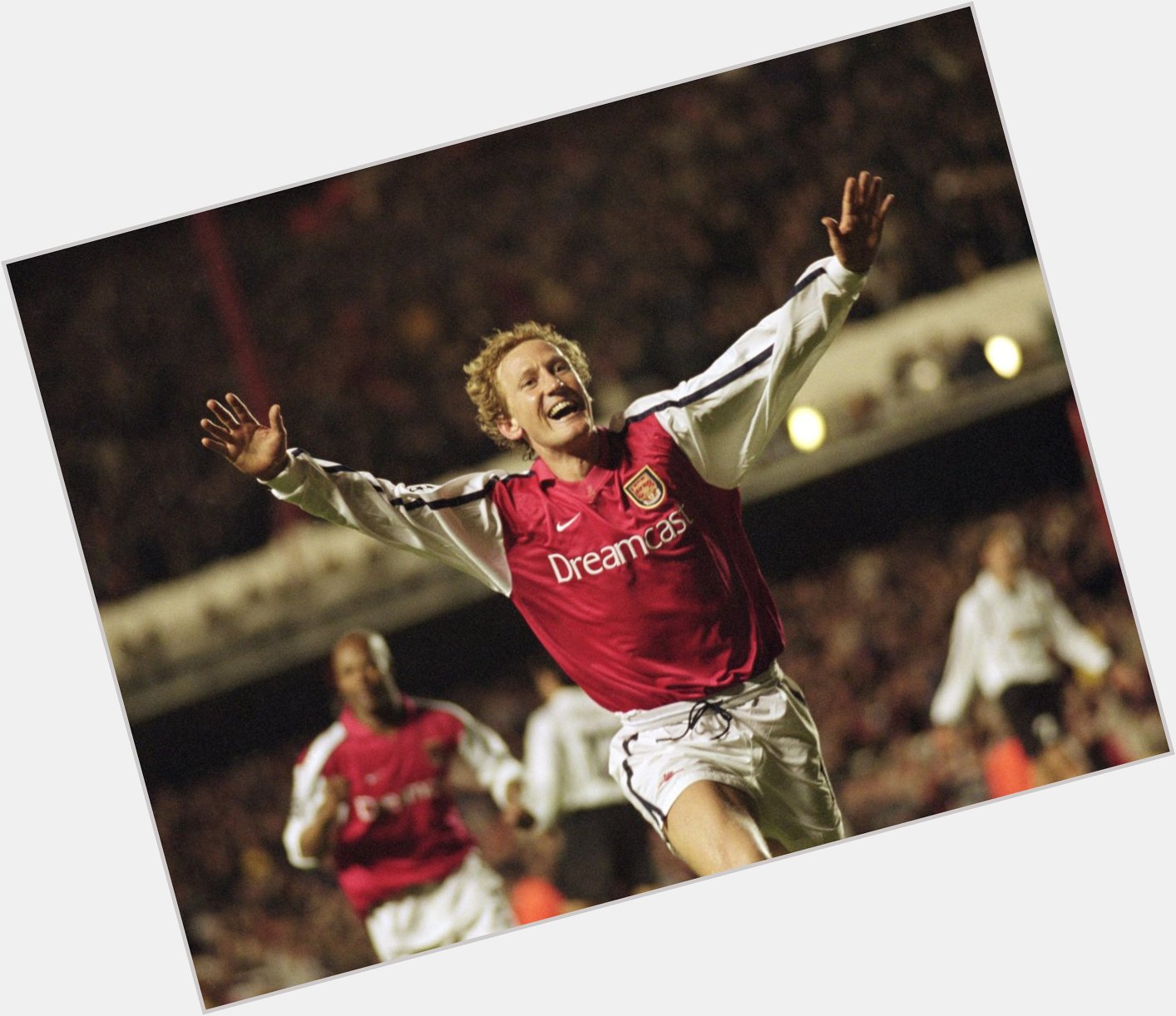  Happy birthday to former Arsenal player, Ray Parlour!  