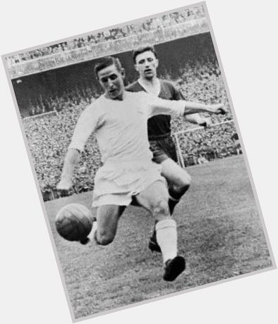Happy Birthday to Raymond Kopa! Former Madrid player that won the European Cup 3 times with the club. 