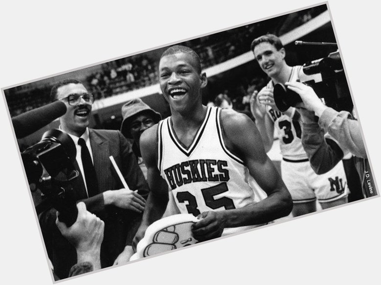 Happy birthday Reggie Lewis, Northeastern\s all time leading scorer. The GOAT would have been 54 today. 