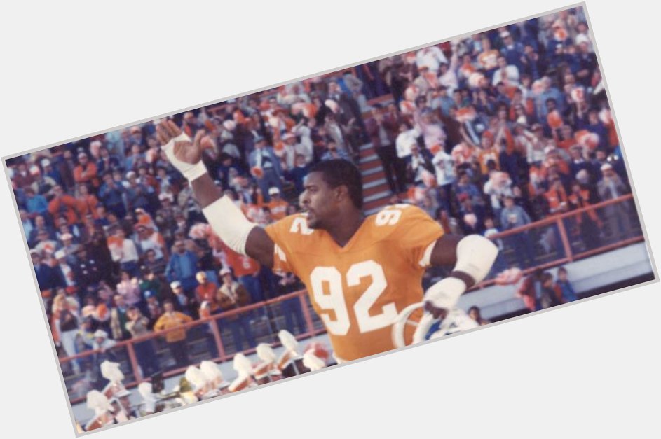 Happy Birthday to the late and great Reggie White. One of the best to ever play in Neyland. Gone far too soon. 