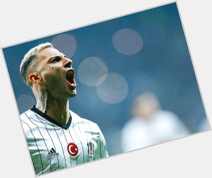 Bugün Ricardo Quaresma\n n do um günü! Happy birthday Cigano! 