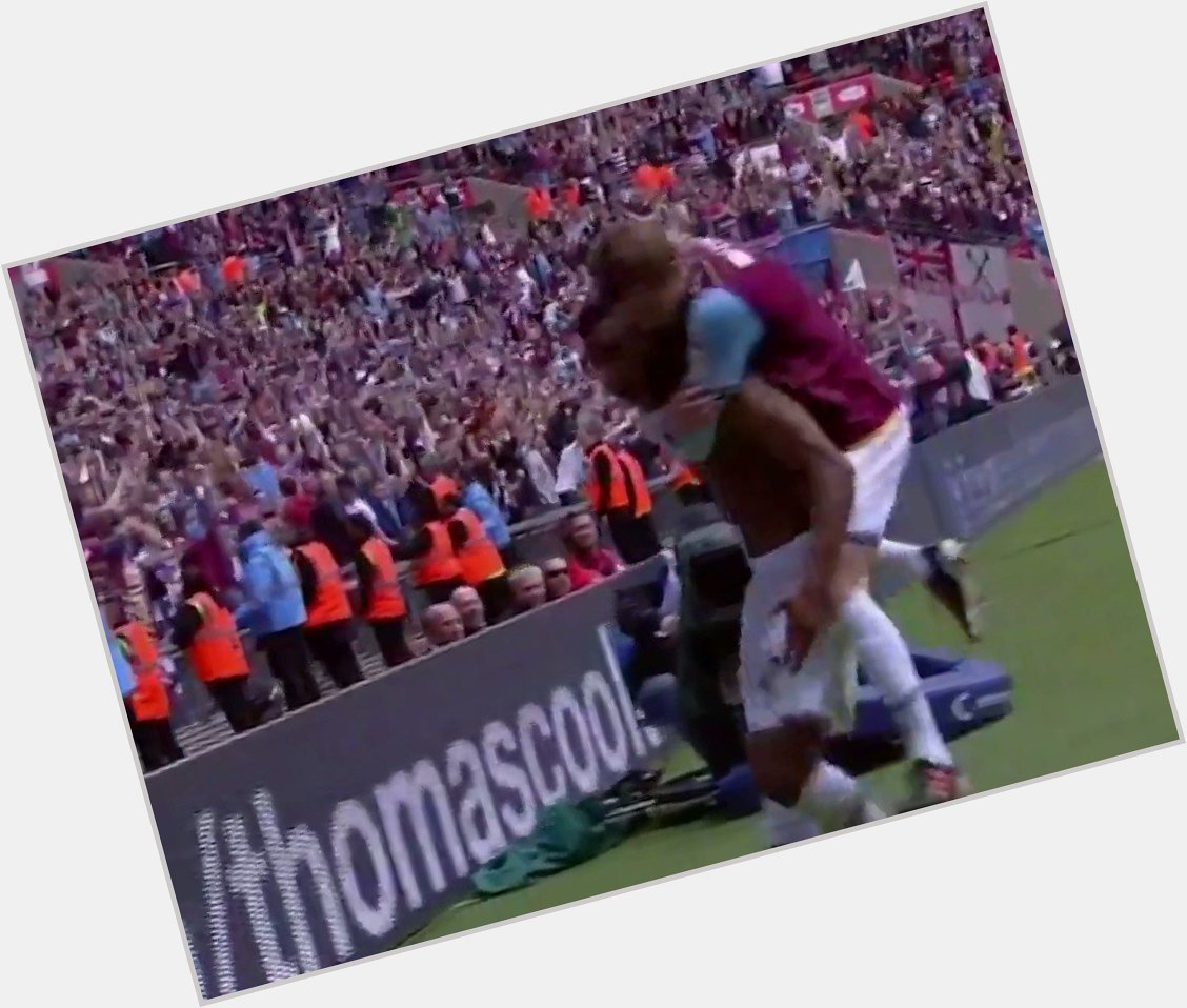  It just might be Carlton Cole... VAZ TEEEEE   Happy 33rd Birthday Ricardo Vaz Tê   