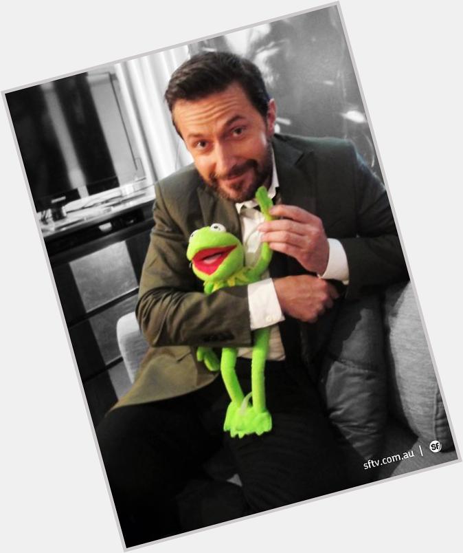 Happy Birthday to Richard Armitage,
may he always stay young at heart! 