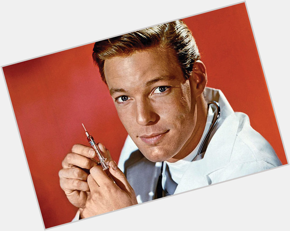 Happy 89th Birthday to the great Richard Chamberlain, iconic and versatile actor and singer! 