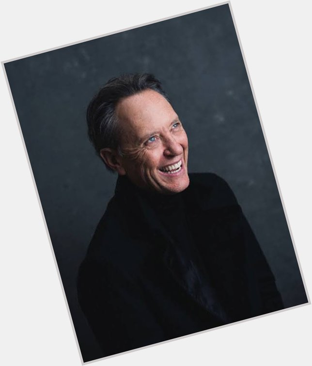 Happy birthday Richard E. Grant! My favorite films with Grant are The age of innocence and Gosford Park. 