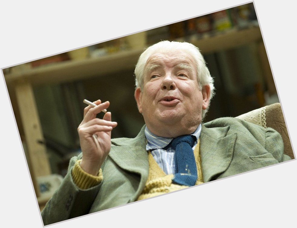 Happy birthday (RIP) to a wonderful actor of the stage and screen, Tony winner Richard Griffiths! 