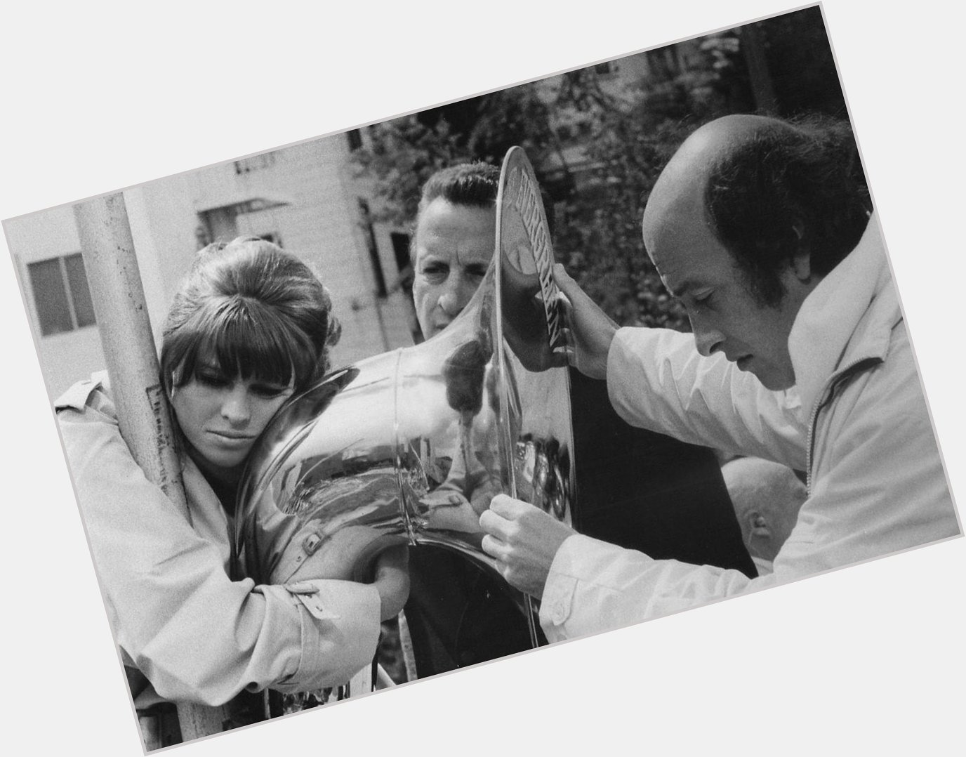 Happy 90th birthday to Richard Lester - here directing Julie Christie and George C Scott in 1968 s great Petulia 
