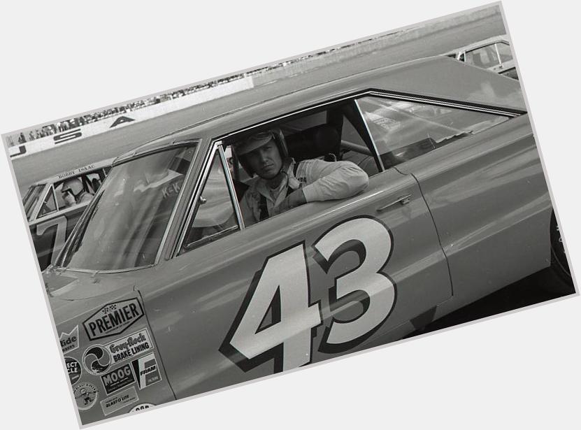 Today for we honor Happy 78th birthday to Richard Petty! Here he is in 1967 at 