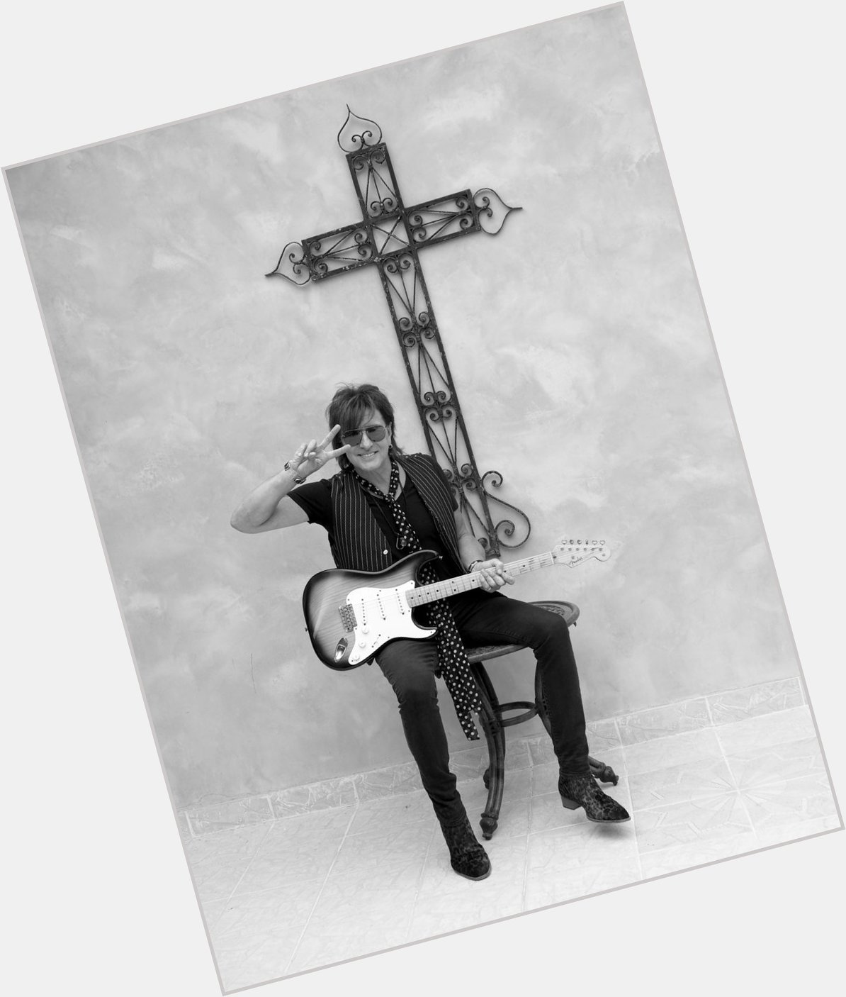 Happy 63 birthday to the amazing guitarist Richie Sambora (Ex-Bon Jovi) 