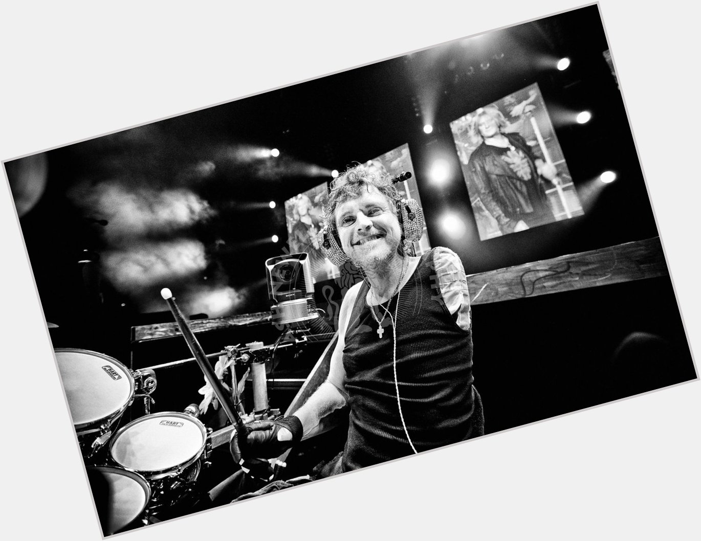 Happy birthday to drummer, Rick Allen! 