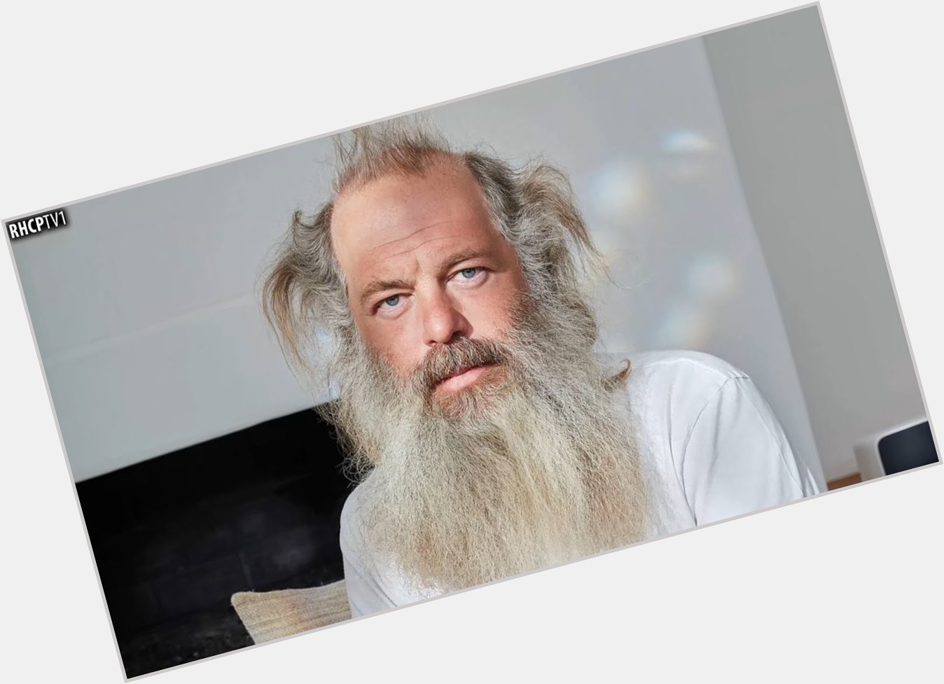 Happy 59 birthday to the amazing producer Rick Rubin (Black Sabbath, Slayer, RHCP, Johnny Cash, The Cult and more) 