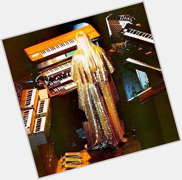 Happy birthday to Rick Wakeman!!! His music never ceases to enthrall me, nor do his outfits and his hair!! 