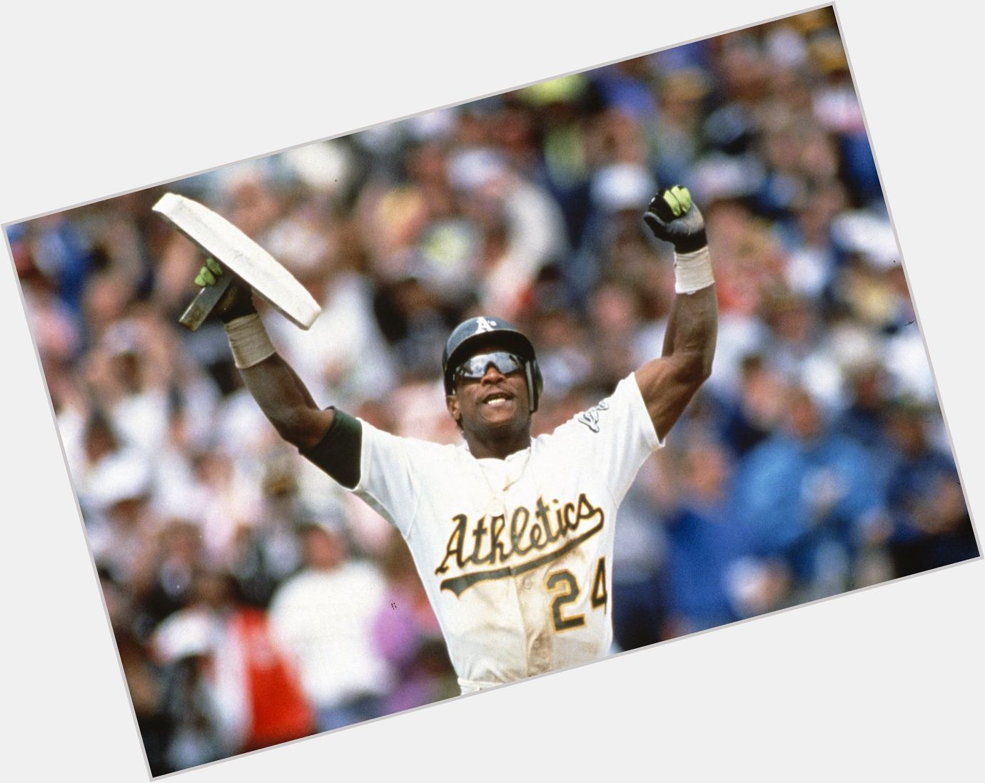 Happy Birthday to legend and Hall of Fame outfielder Rickey Henderson!  