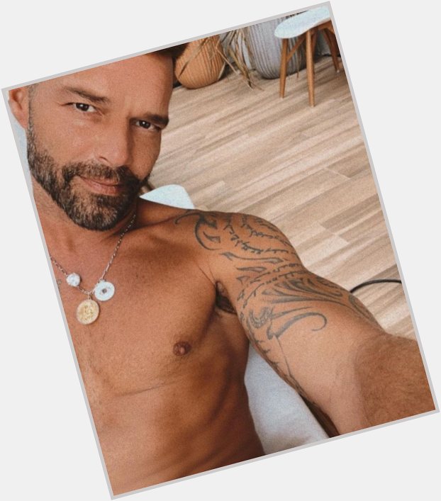Look who is celebrating a birthday on Christmas Eve...............HAPPY 49TH BIRTHDAY TO RICKY MARTIN! 