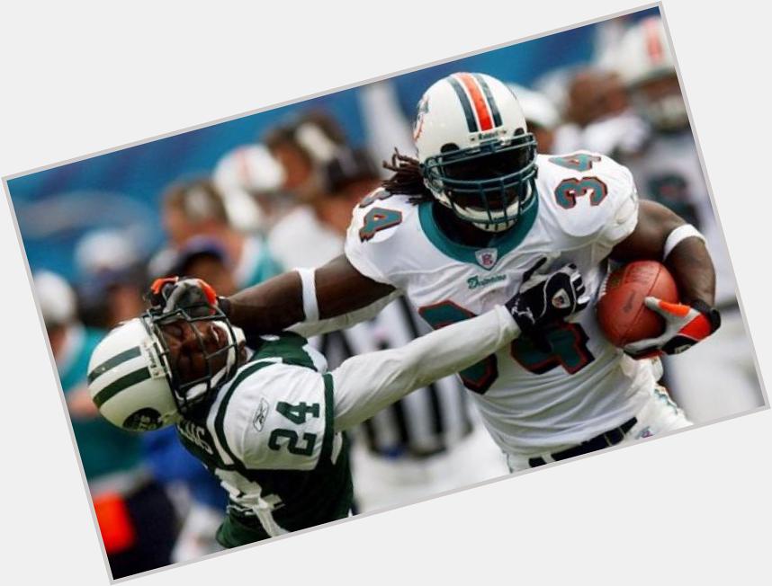 Happy birthday to my all time favorite RB Ricky Williams 