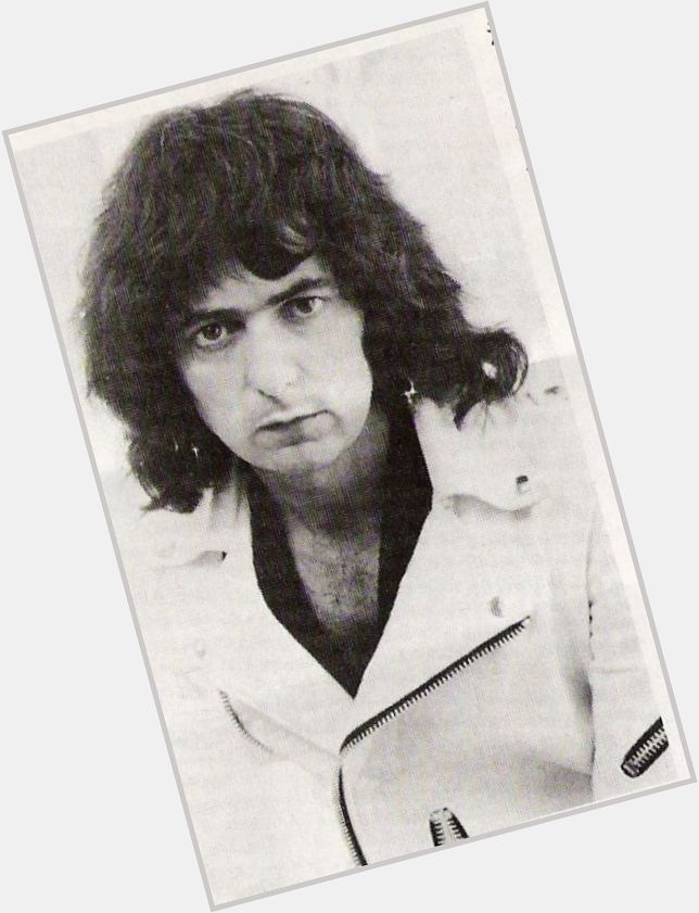 Happy birthday Ritchie Blackmore!!Deep Purple s Guitarist.Gitaris pertama yg memadukan musik klasik dg rock n roll. 