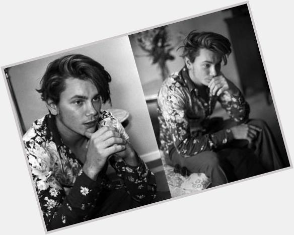 Happy birthday to the most gorgeous human being, River Phoenix<3 THE WORLD MISSES YOU AND YOUR TALENT<3 