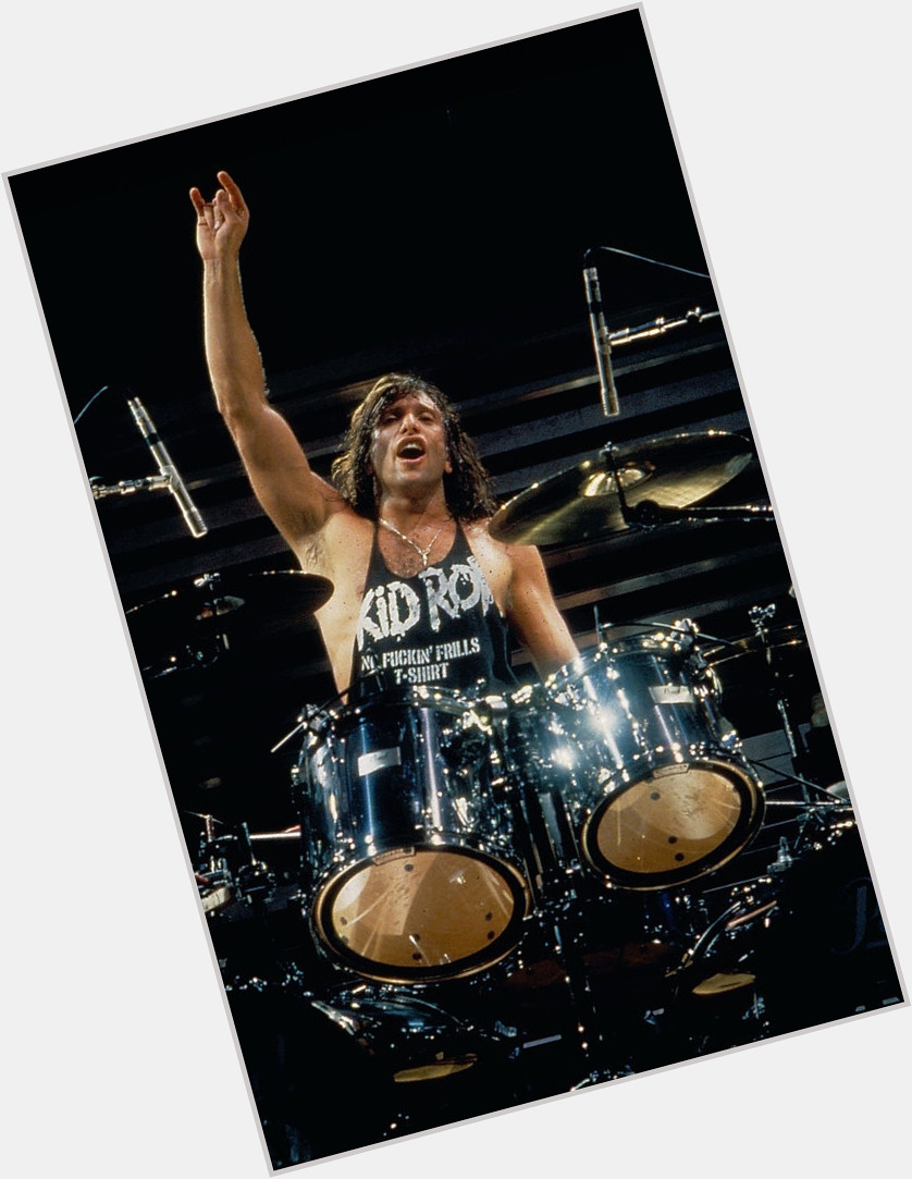 Happy Birthday to original Skid Row drummer (1987-1996) Rob Affuso. He turns 58 today. 