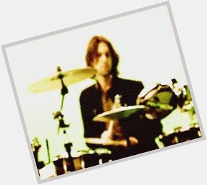  Happy birthday to the best drummer Rob Bourdon!!      