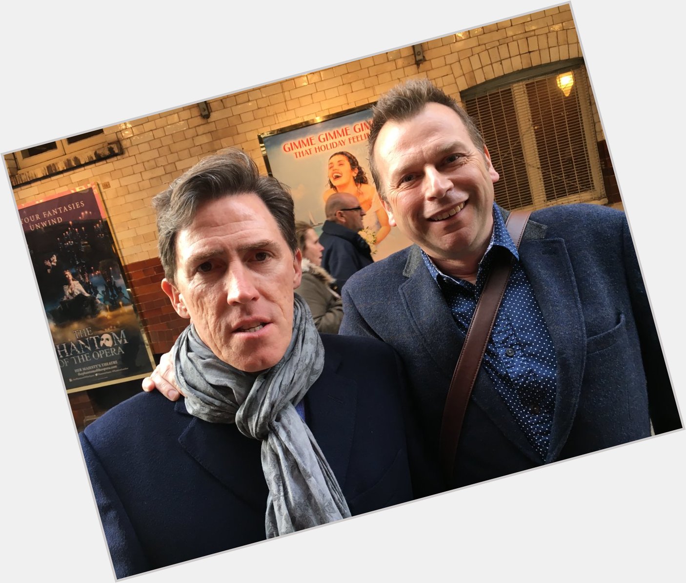 Happy Birthday to Comedian, Actor and Presenter, Rob Brydon MBE. Wishing him a Wonder-Filled Day :) 