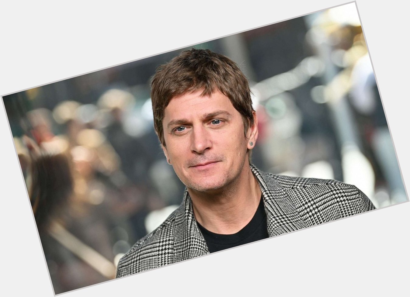 Please join me here at in wishing the one and only Rob Thomas a very Happy 49th Birthday today  