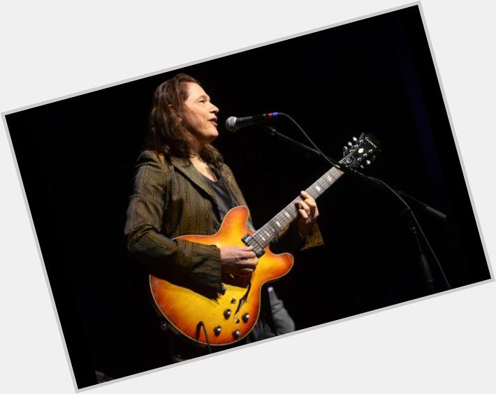 Happy 63rd Birthday to blues and fusion guitarist Robben Ford!
Here is pictured w/ his vintage 1966 Epiphone Riviera. 
