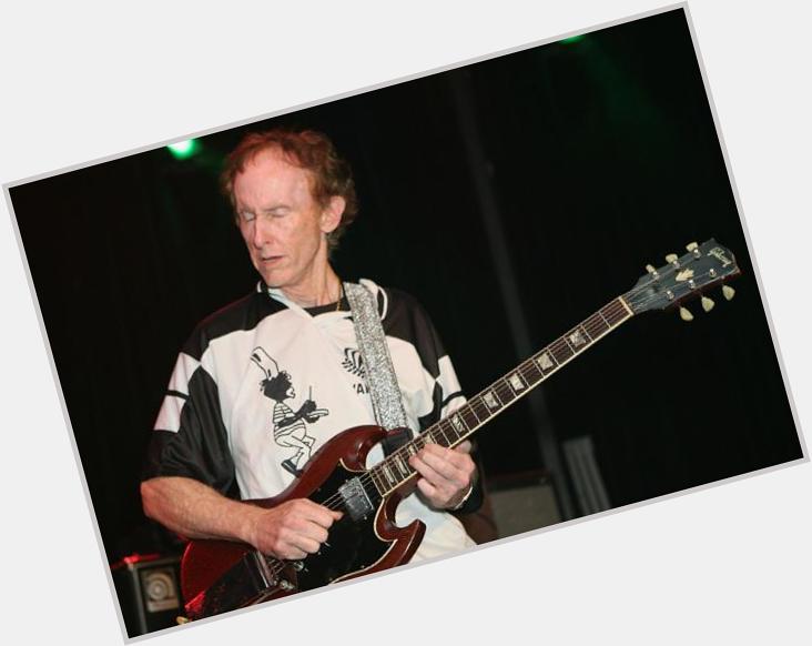 Happy 69th birthday Robby Krieger, guitarist and co-founder of      