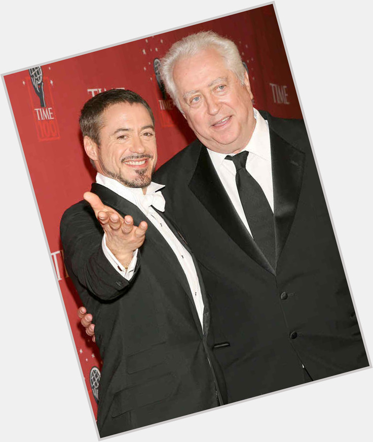 HAPPY BIRTHDAY ROBEDOWNEY SR 
AND THANK U SO MUCH    plz wish ur Daddy from me and Say Thank u 