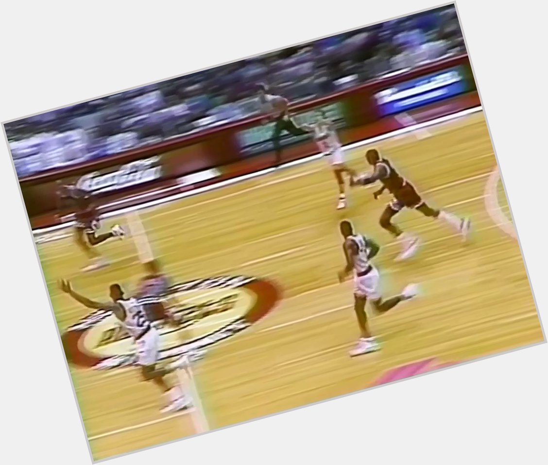 Still can t believe Robert Horry pulled this off in a game Happy Birthday Big Shot Bob!
Via 