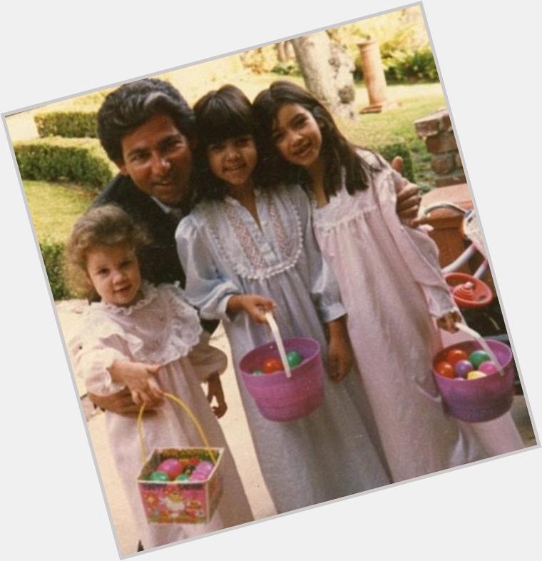 Happy 71st birthday Robert Kardashian,wonderful father, I know you\re looking down on the family every passing day   