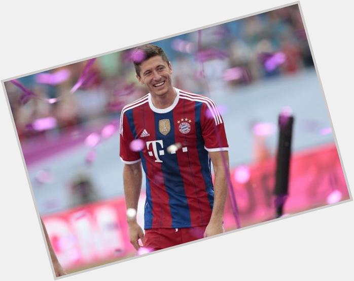 " Happy 26th birthday to Robert Lewandowski 

Have a great day! 