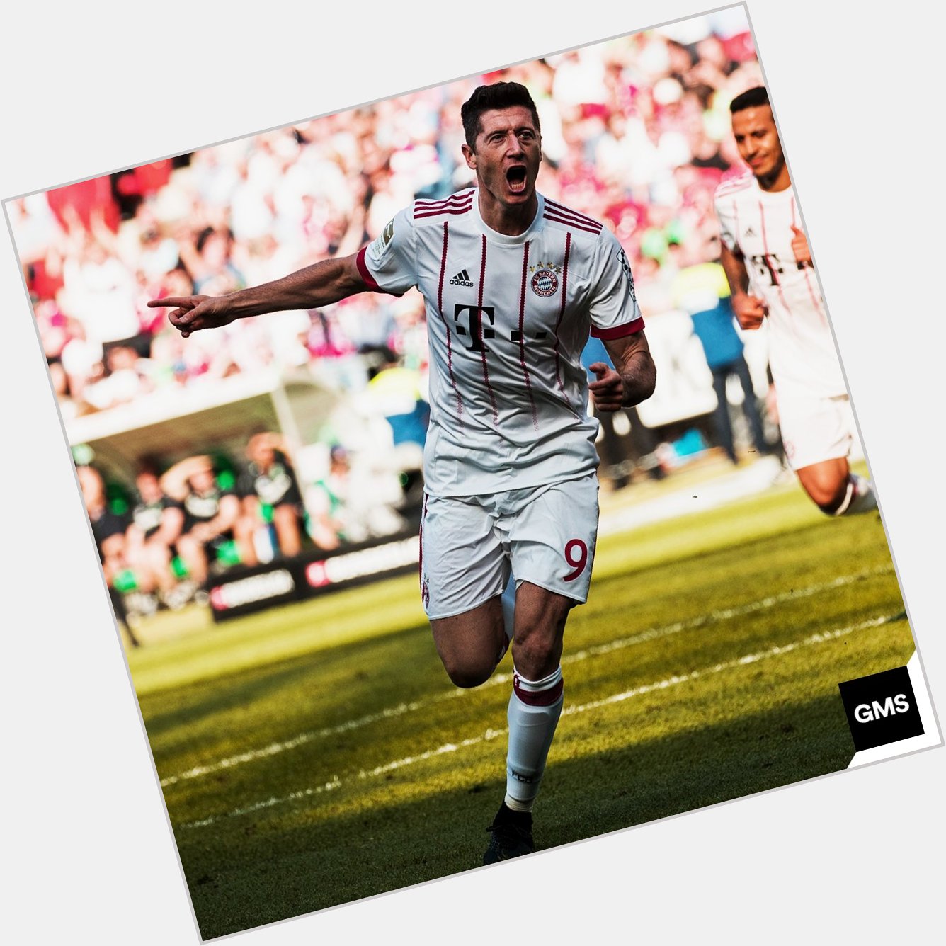 Happy birthday Robert Lewandowski! For Bayern: 197 games. 155 goals. 8 trophies... & he was free! 