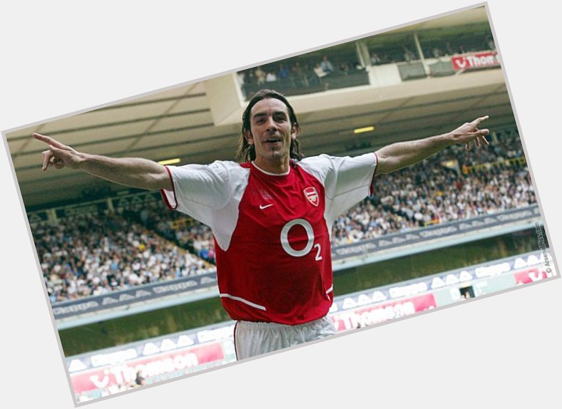 Happy Birthday to one of my favourite Arsenal players ever, Robert Pires! I loved this guy growing up  