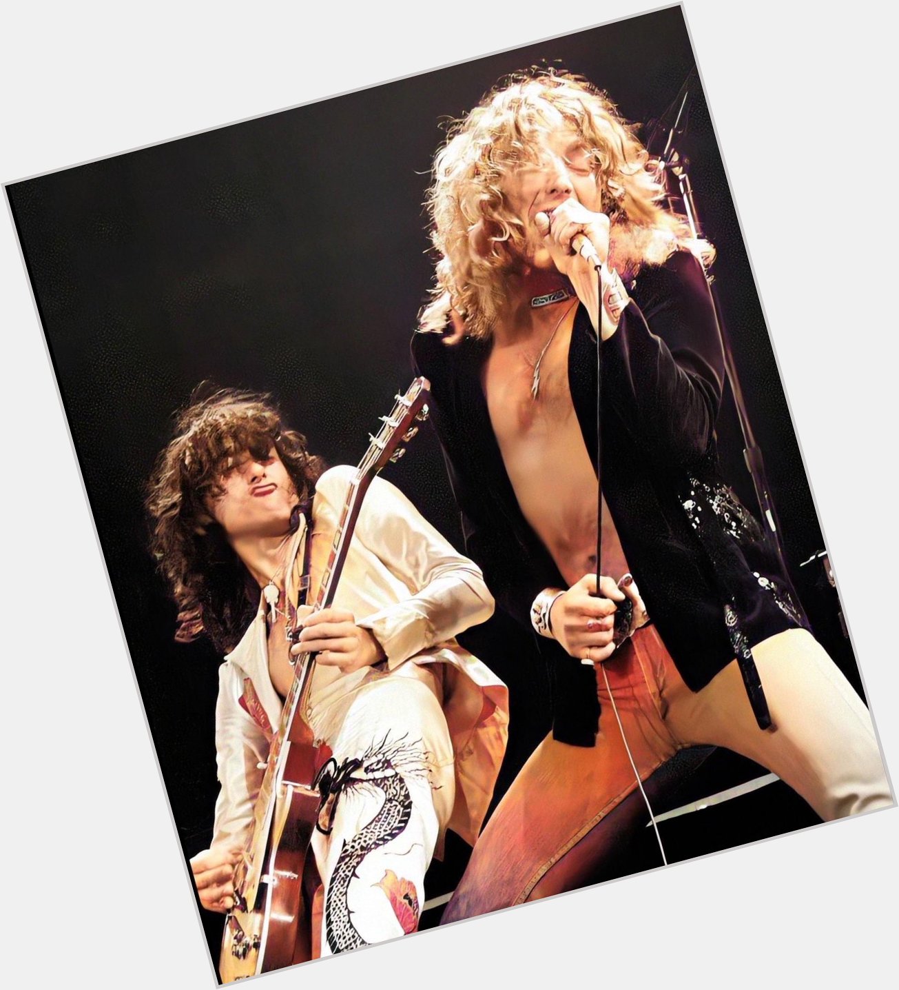 Hoy Robert Plant cumple 73 años, la mejor voz del rock, happy fu**ing birthday!  