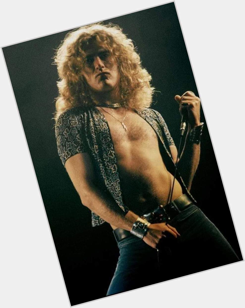 Happy birthday Robert Plant, he was born
August 20, 1948. 
