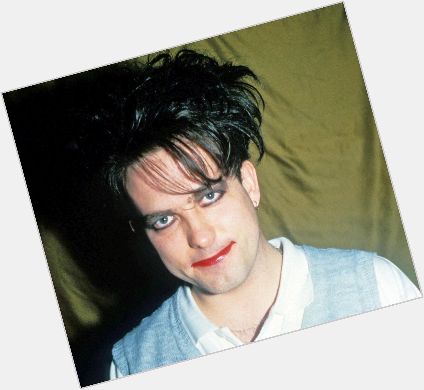 Happy birthday Robert Smith of The Cure! Let\s look at the best hairstyles in rock...  